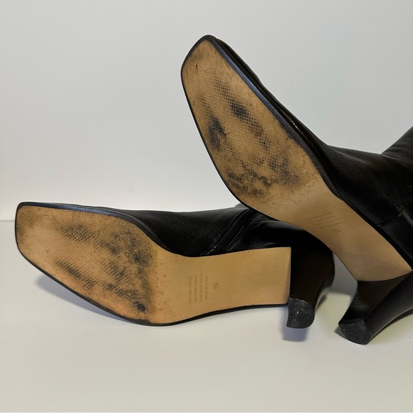 Black Leather Square Toe Boots Ankle Heels Size 9 - Picture 7 of 8